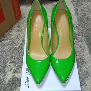 Nine West bright green heel